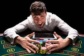 lchancy လောင်းကစား Slots Myanmar online casino ဂိမ်းကစားနေသောပုံ