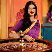 lchancy ဘောလုံးပွဲ MNL Myanmar National League live betting odds ကြည့်နေသောမြန်မာကစားသူပုံ